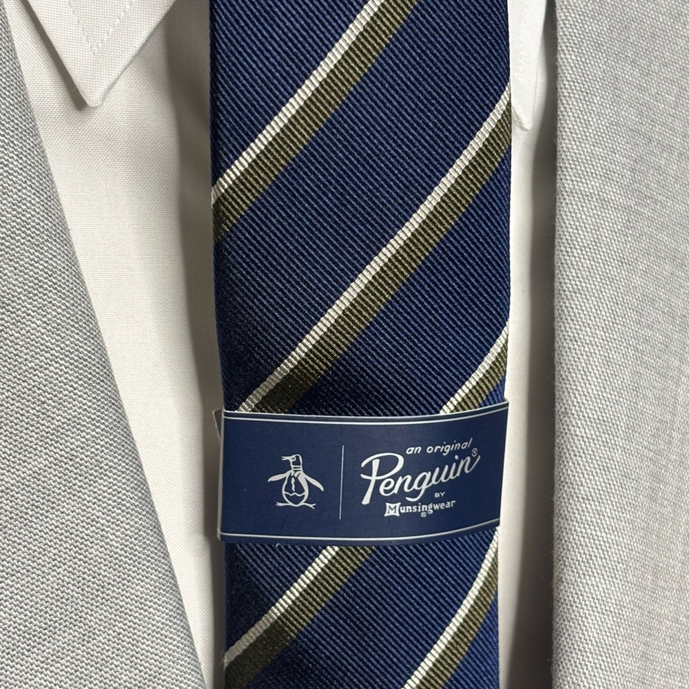 NEW!! Original Penguin Blue Striped Men's Slim Tie - Picture 2 of 3